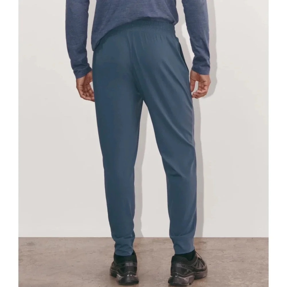 Everlane Mens Performance Jogger Blue Small NWT Moisture Wicking 4-Way Stretch